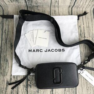 NWT Marc Jacobs the SNAPSHOT Crossbody Bag Black